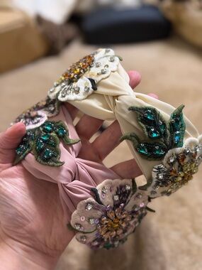 Embellished Floral Twisted Headband - Pink & Cream